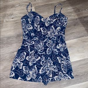 Flying tomato Chic pleated butterfly romper